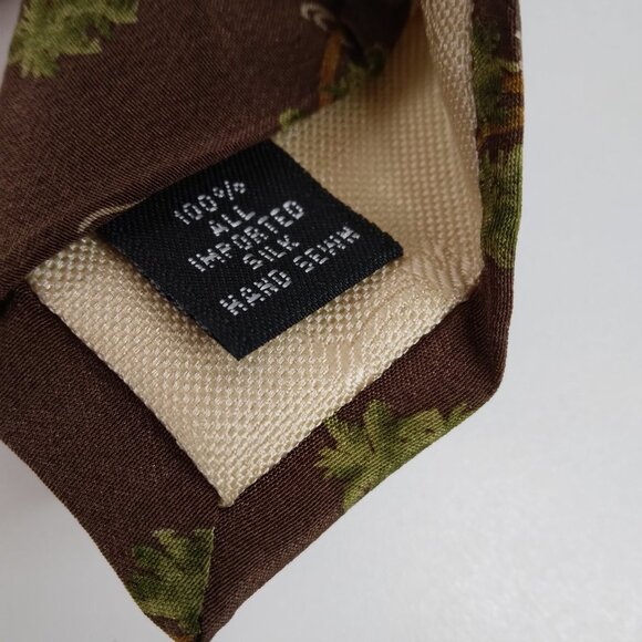 Tommy Bahama Silk Neck Tie Brown Palm Trees Motif - Picture 5 of 7